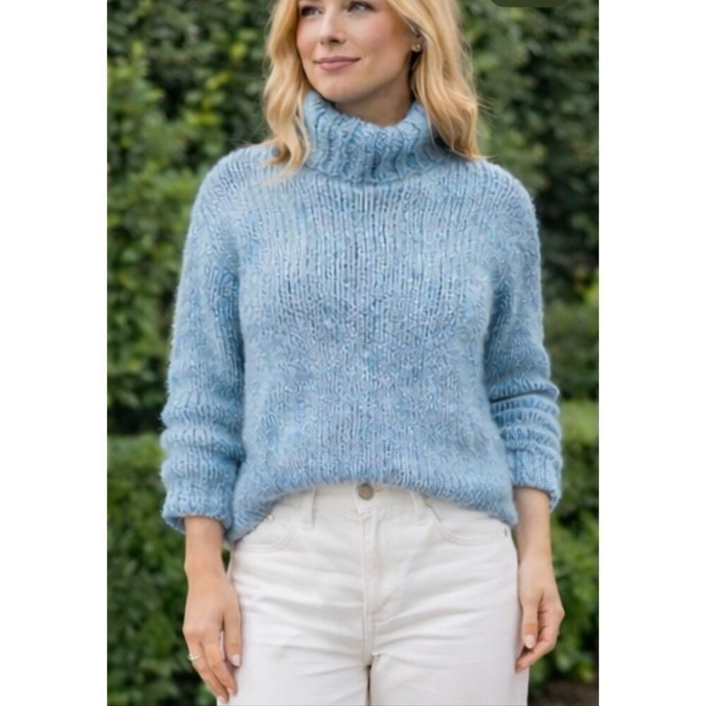 L.L. Bean 100% wool blue vintage chunky knit turtleneck sweater